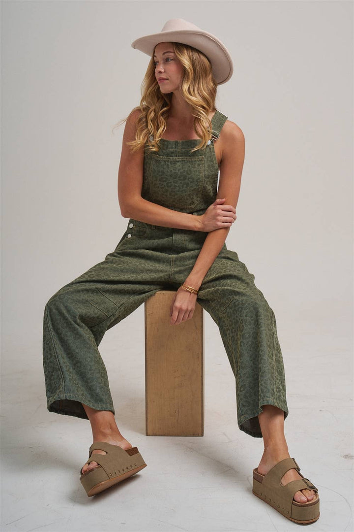 VINTAGE LEOPARD OVERALL JUMPSUIT WITH BARREL LEG SILHOUETTE