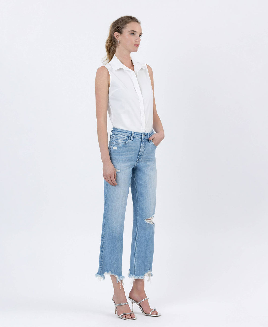 HIGH RISE DISTRESSED CROP SLIM WIDE JEANS