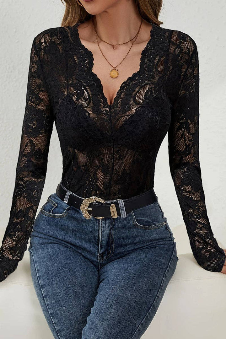Scalloped Lace Long Sleeve Top