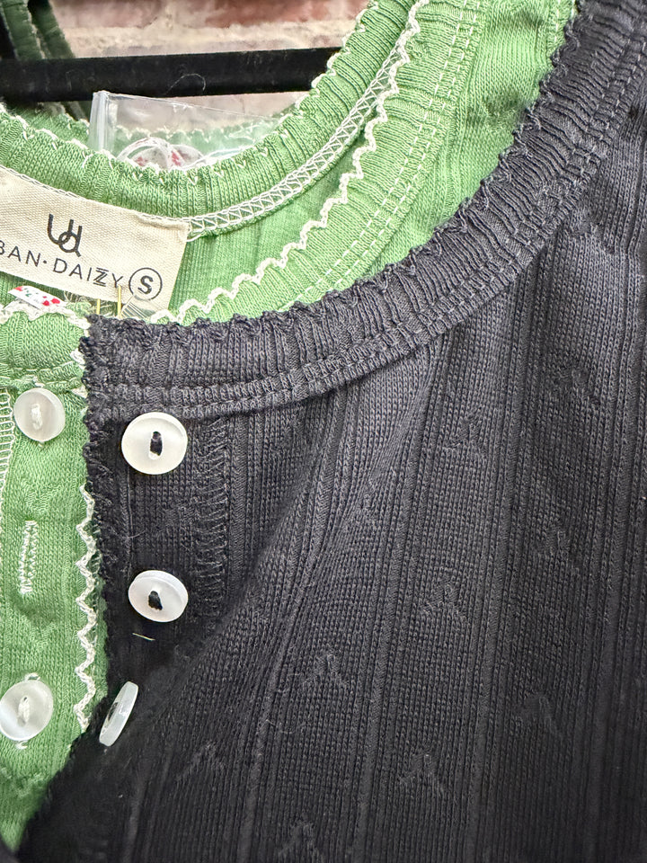 Ribbed cotton button-front Picot trim tank