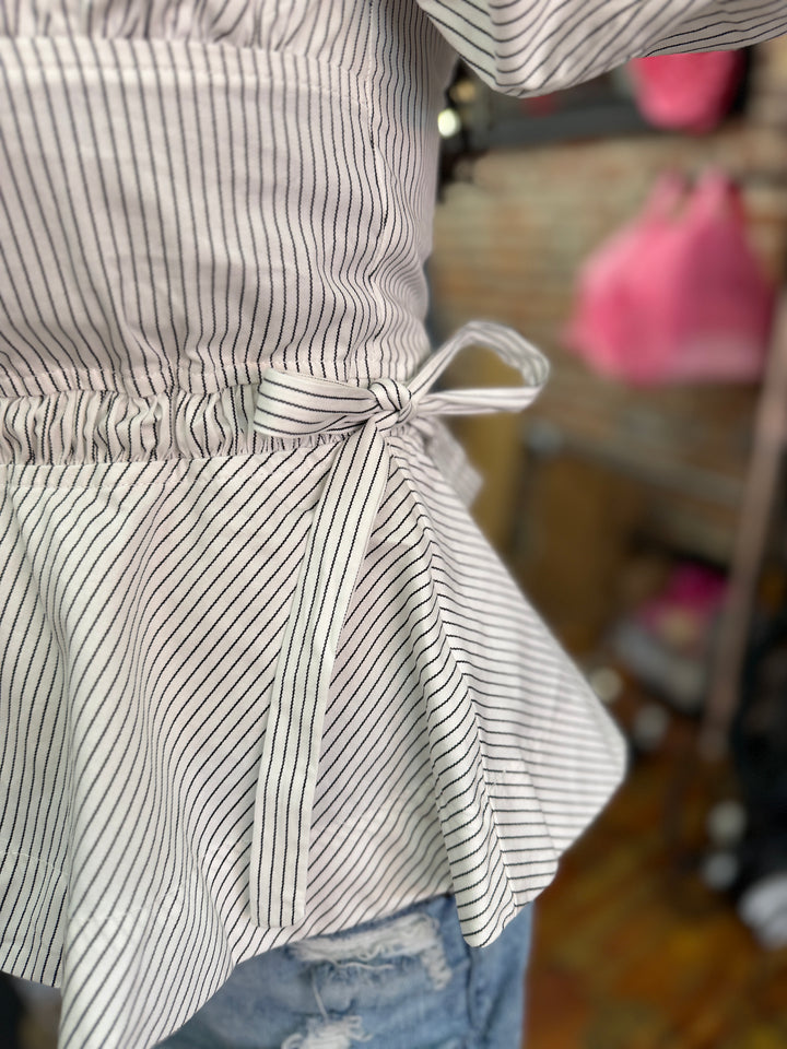 Striped side tie