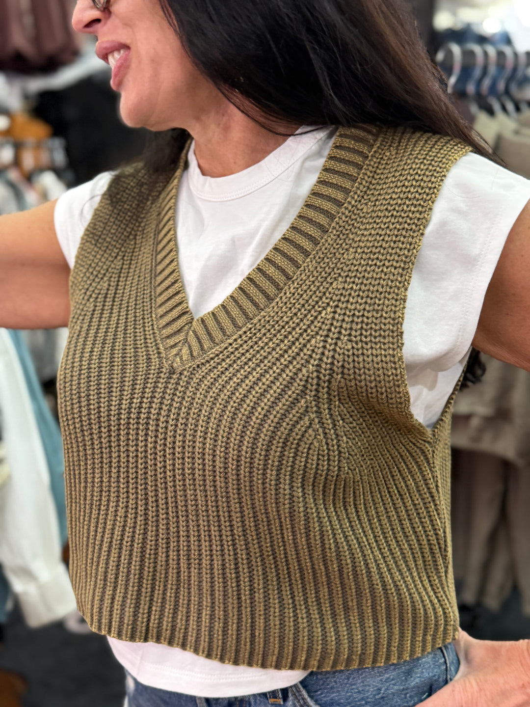 Sweater vest w/top