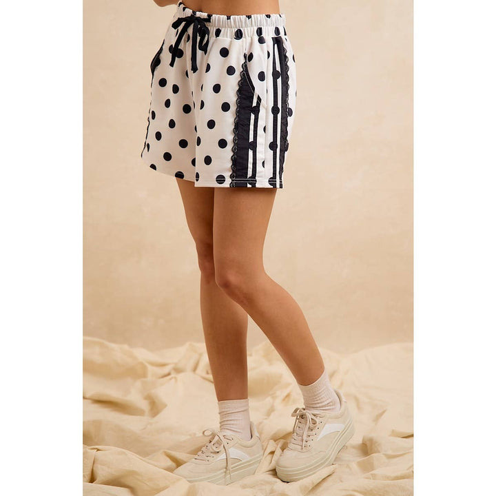 POLKA DOT SIDE LACE TRIM SHORTS