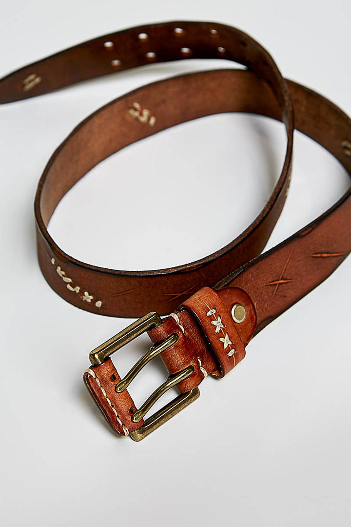 Vintage-Inspired Rugged Hardware Detail Genuine Leather Belt