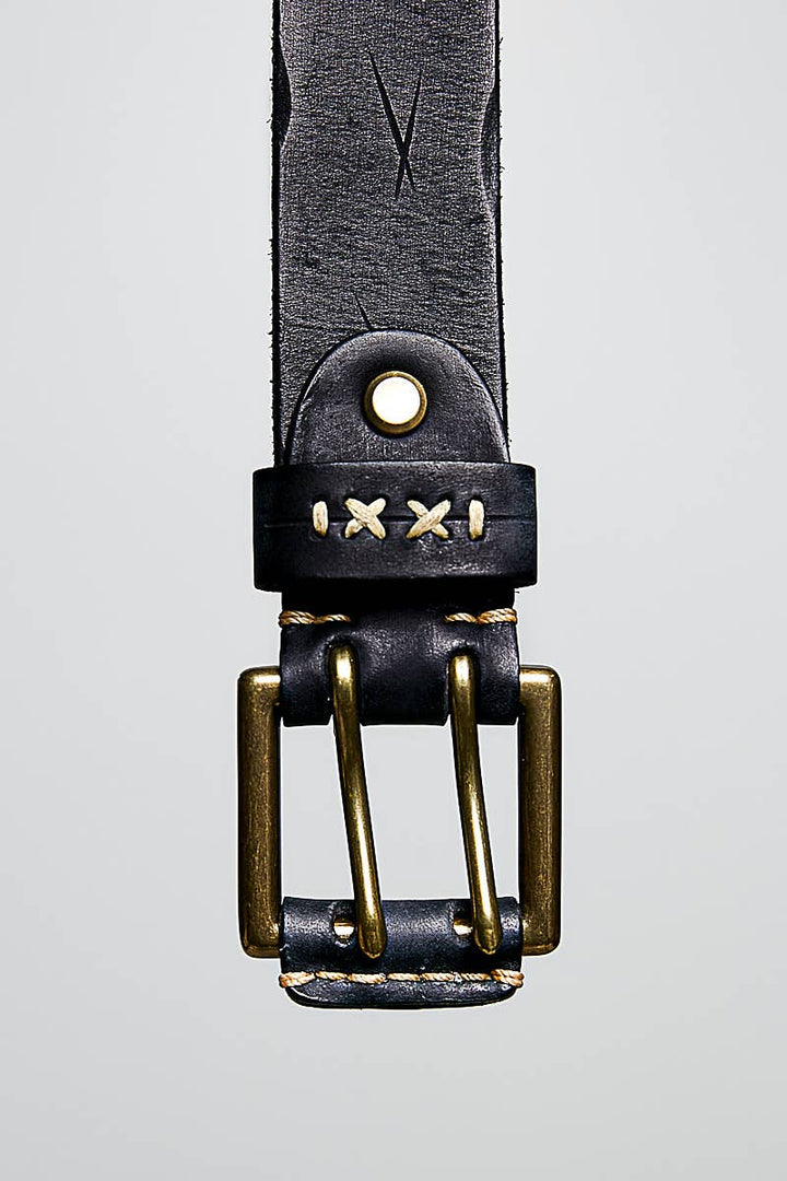 Vintage-Inspired Rugged Hardware Detail Genuine Leather Belt