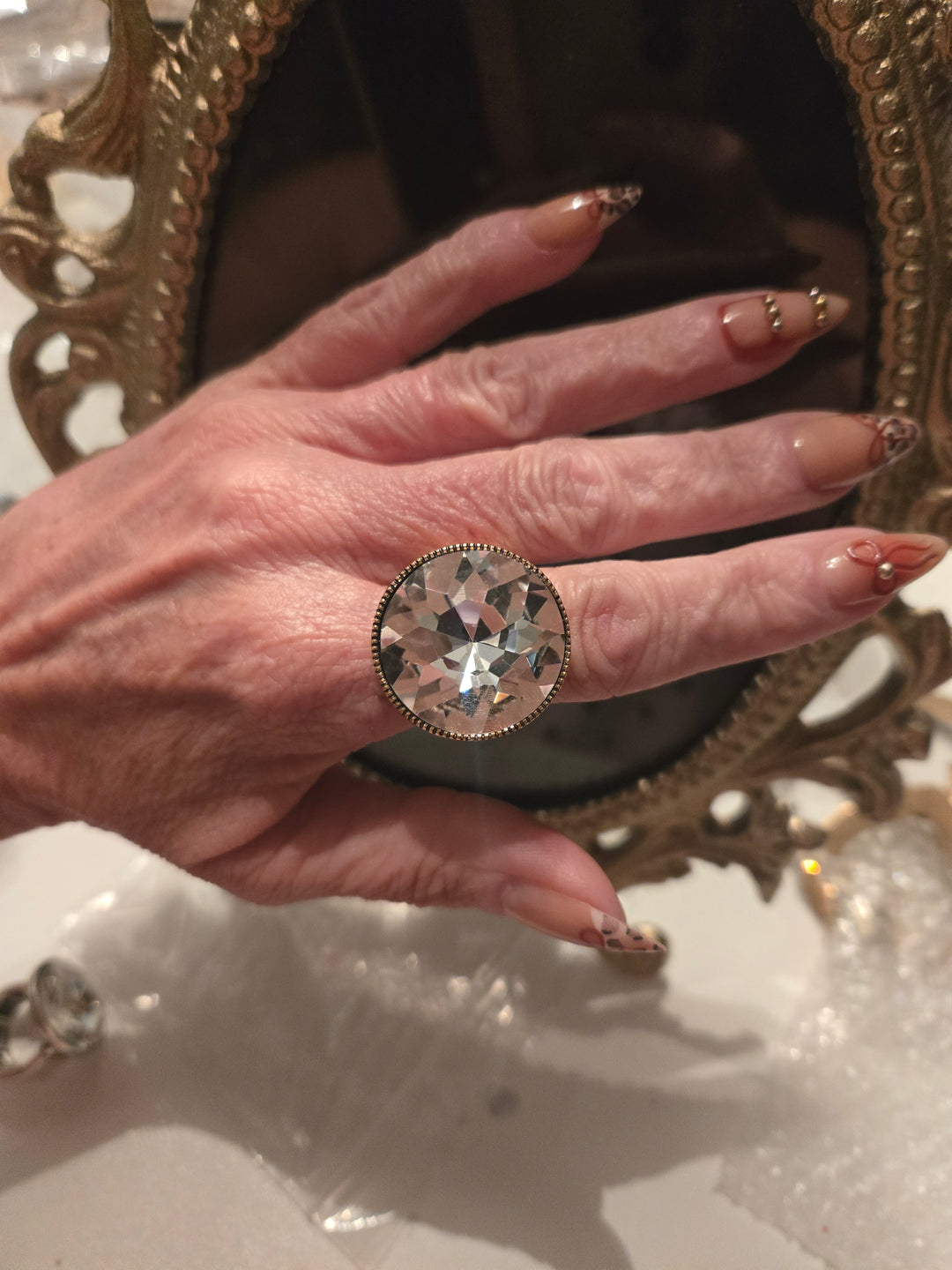 Large rhinestone stretch ring