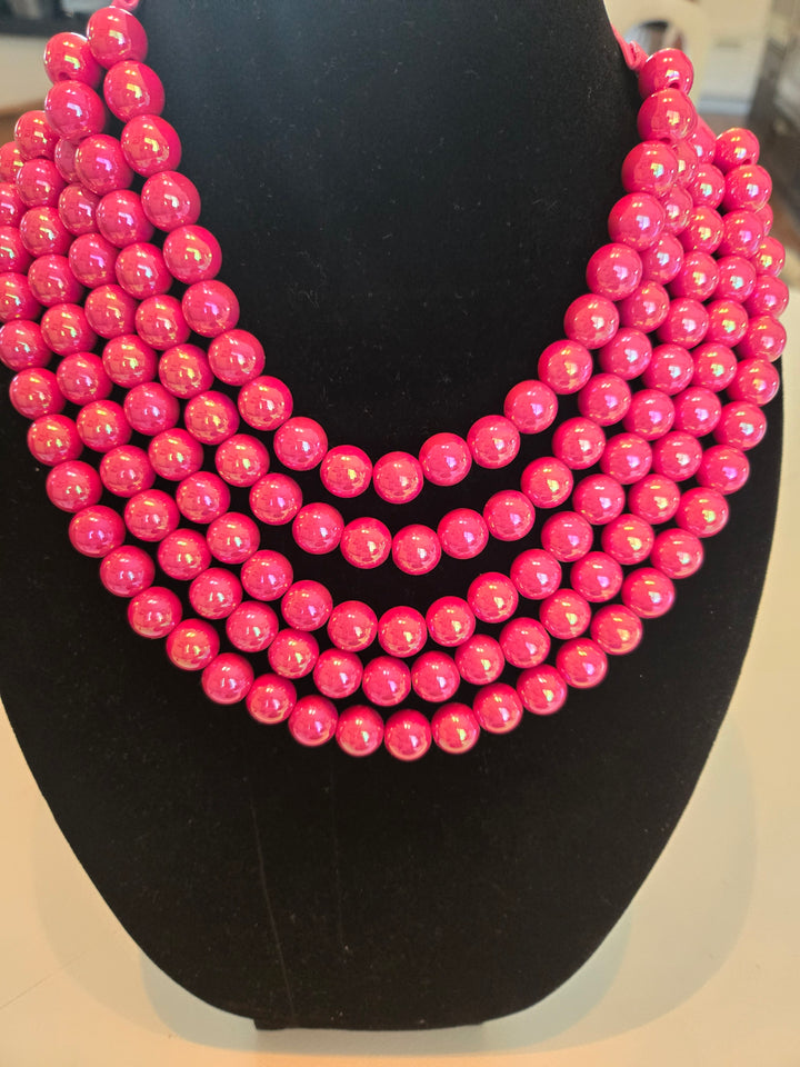 Magnetic necklace