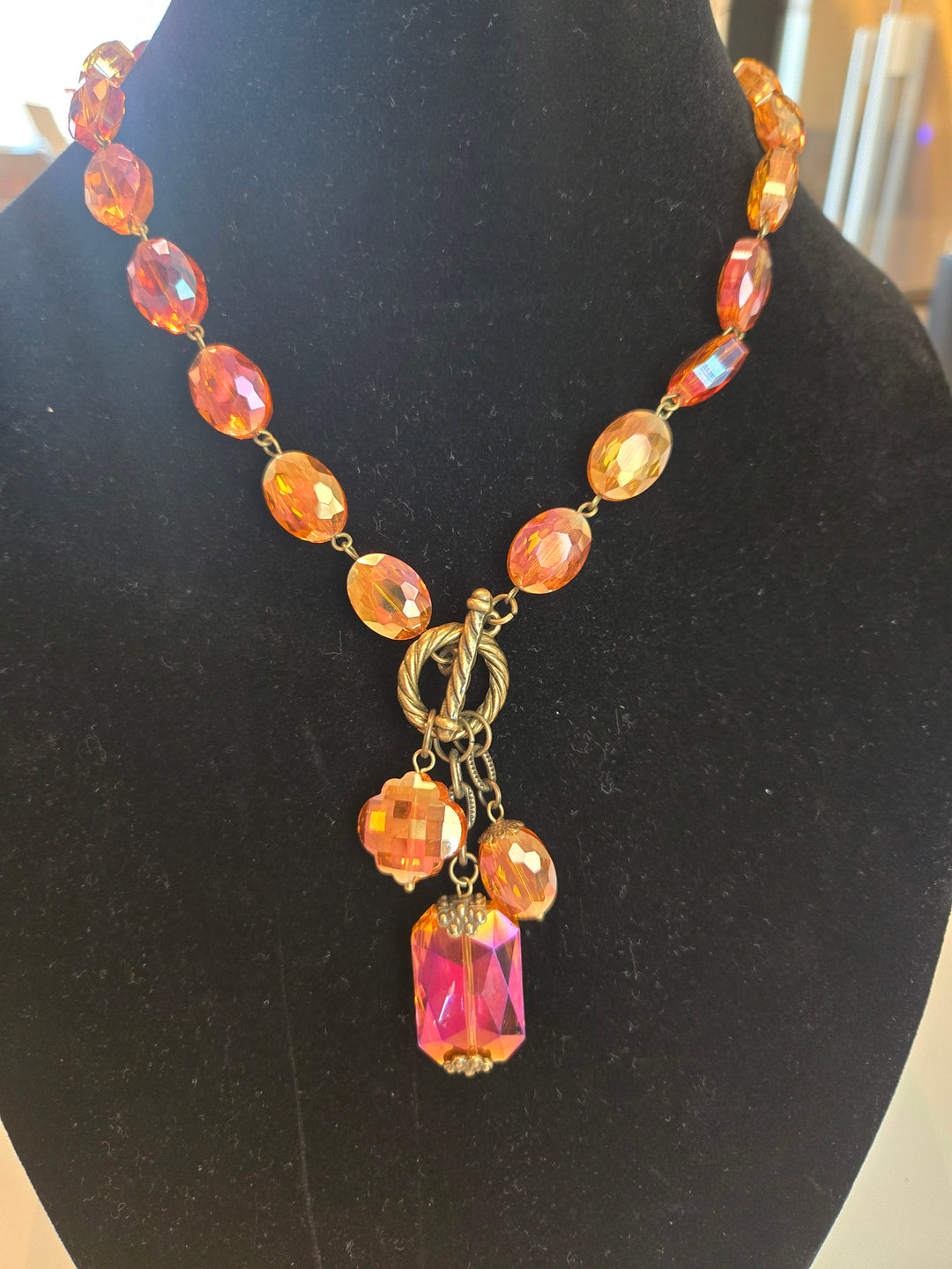 Crystal dangle