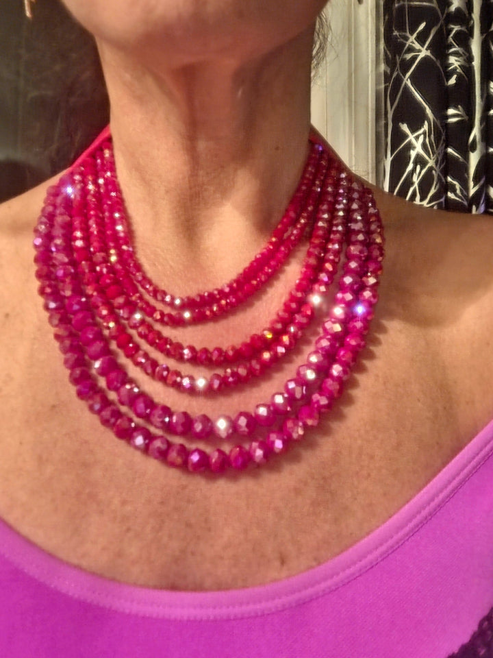 Magnetic necklace
