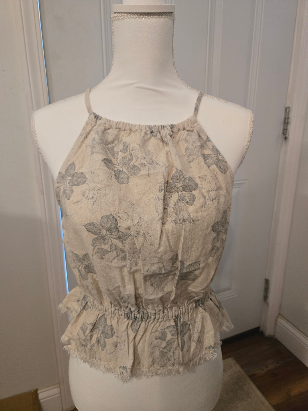 Floral print sleeveless top