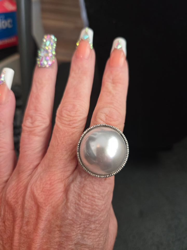 Pearl ring