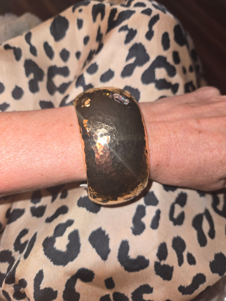 Gold bangle bracelet