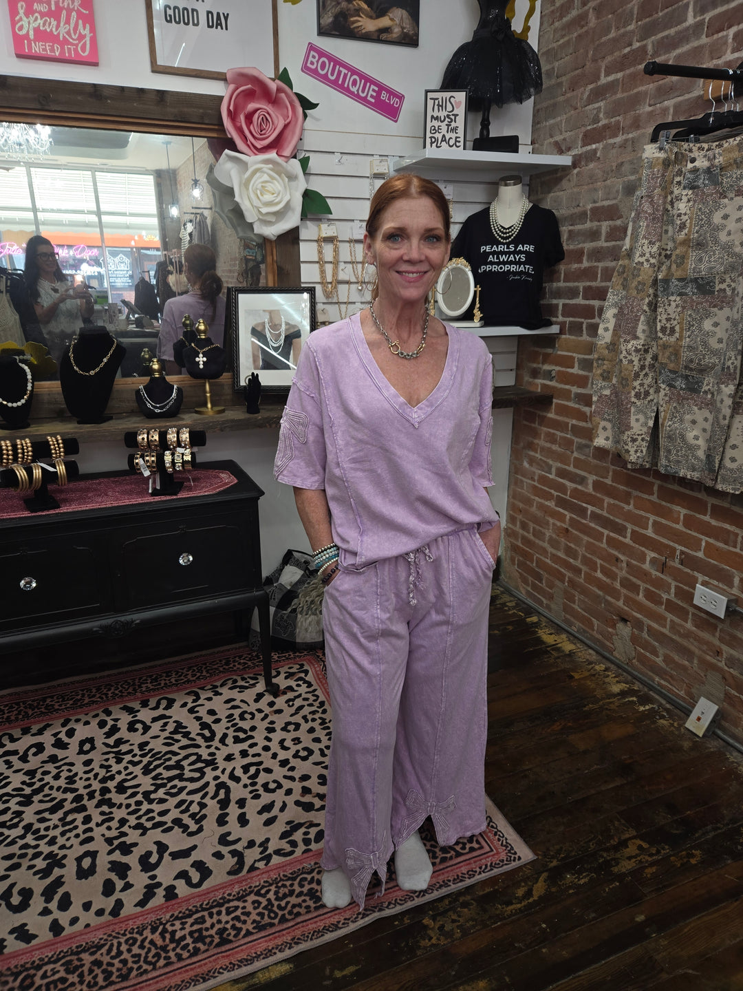Lavender bow lounge set