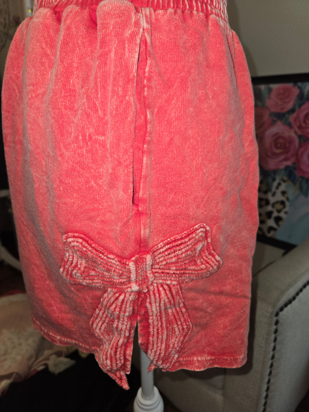 Mineral washed cute bow trim shorts and shirt set