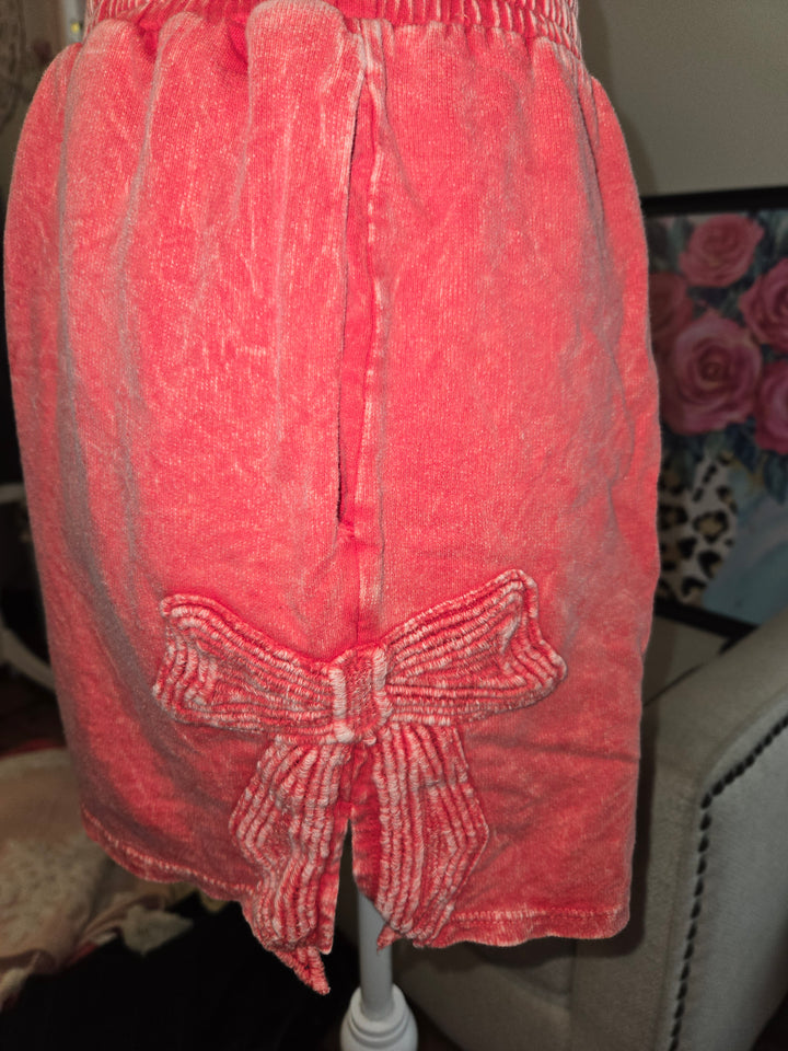 Mineral washed cute bow trim shorts and shirt set