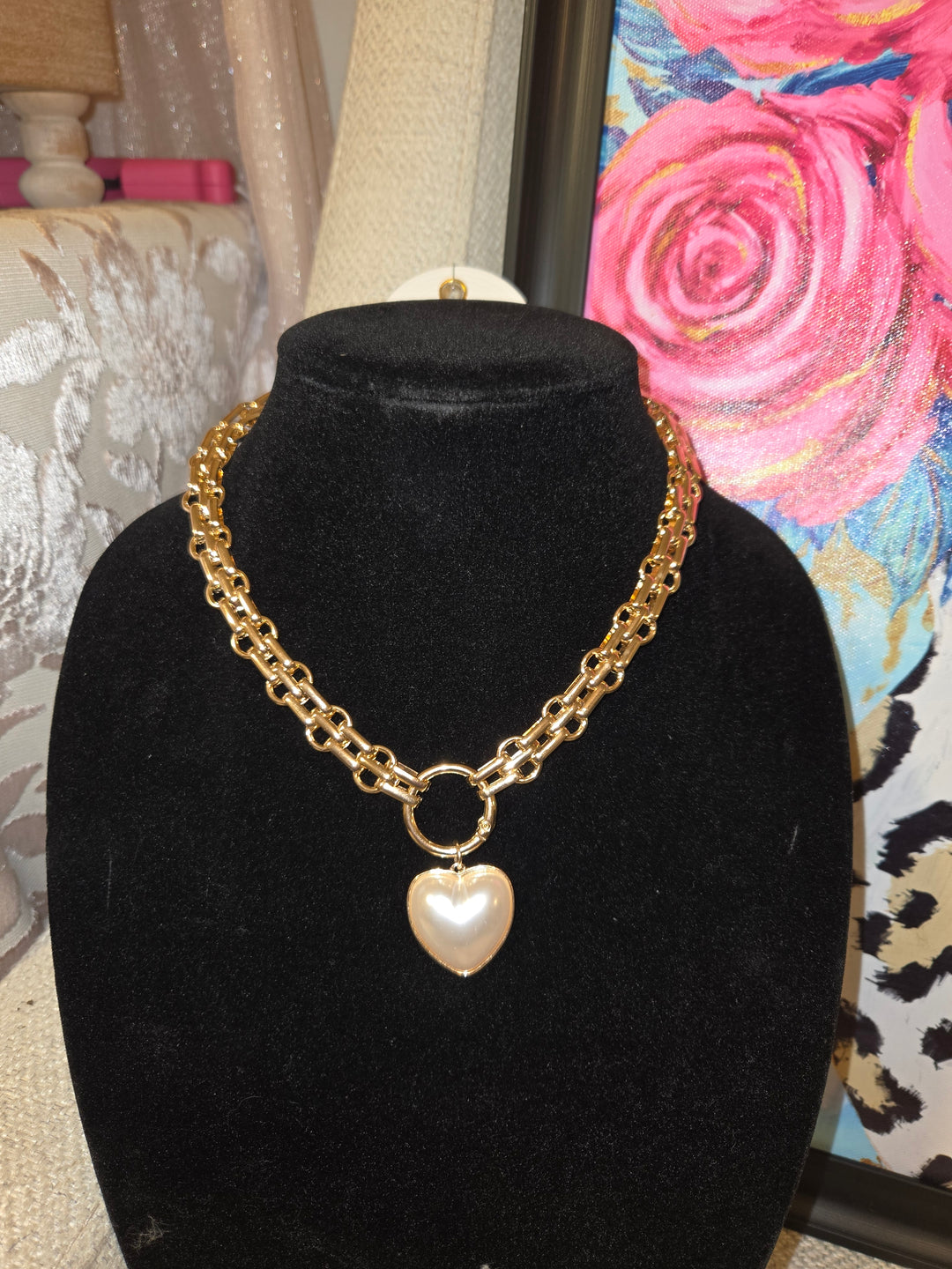 Gold chain with Freshwater Pearl Heart 16 to 18 in