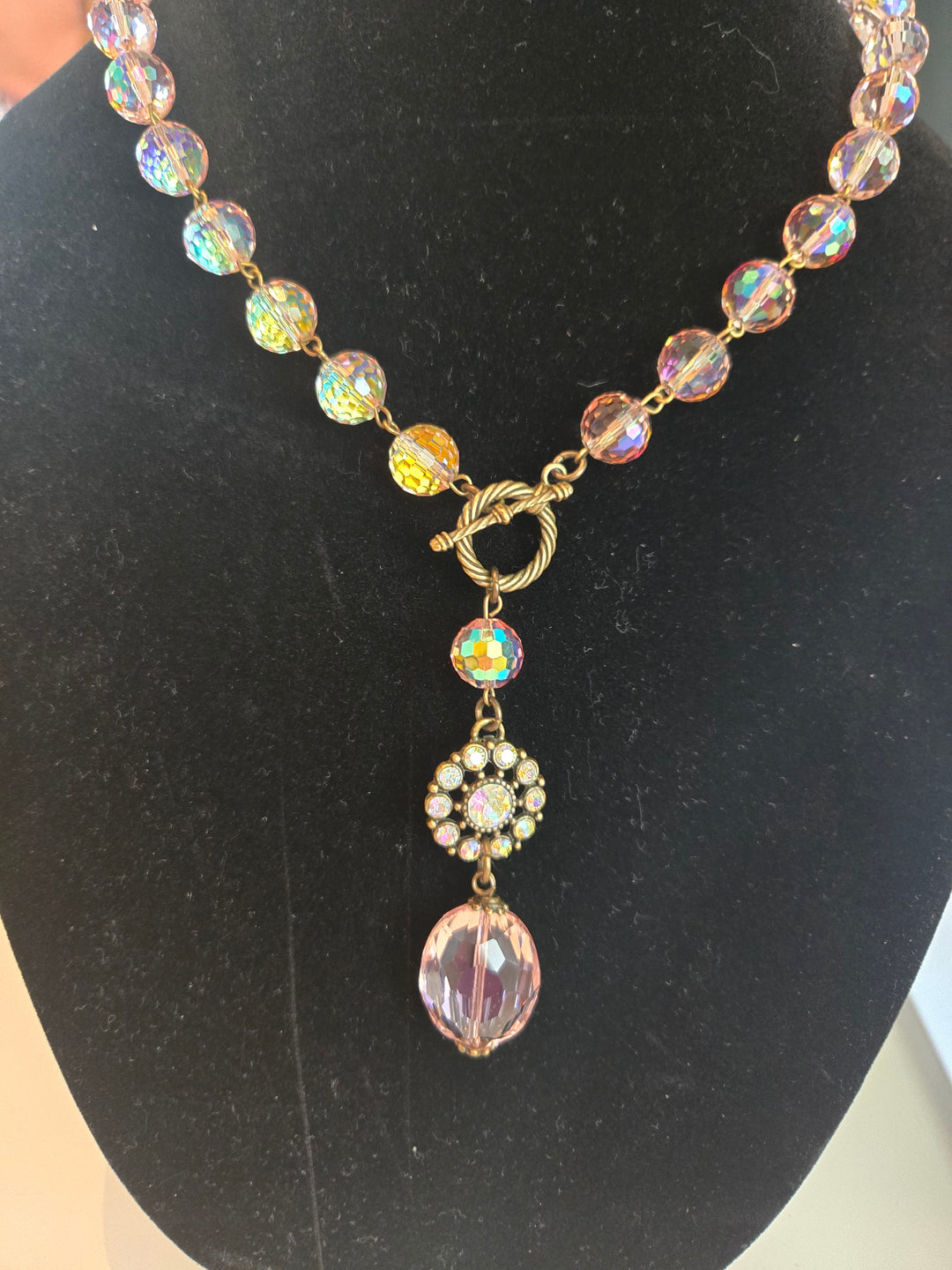 Crystal dangle